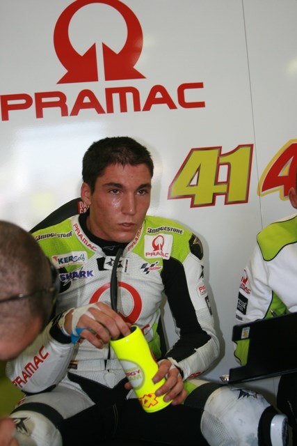 Ο νεαρός 20χρονος Espargaro είναι σίγουρα χαρούμενος